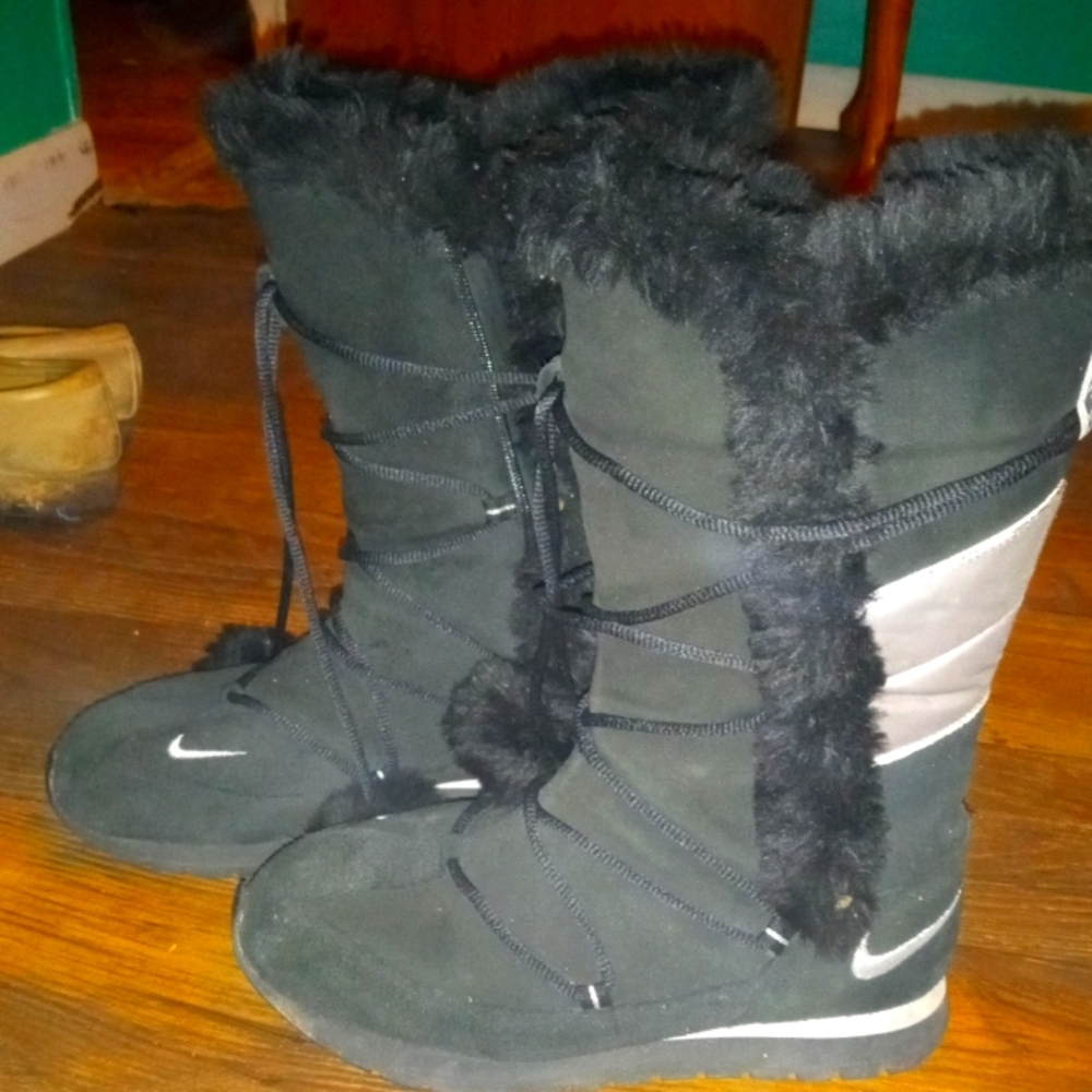 Nike Winter Boots